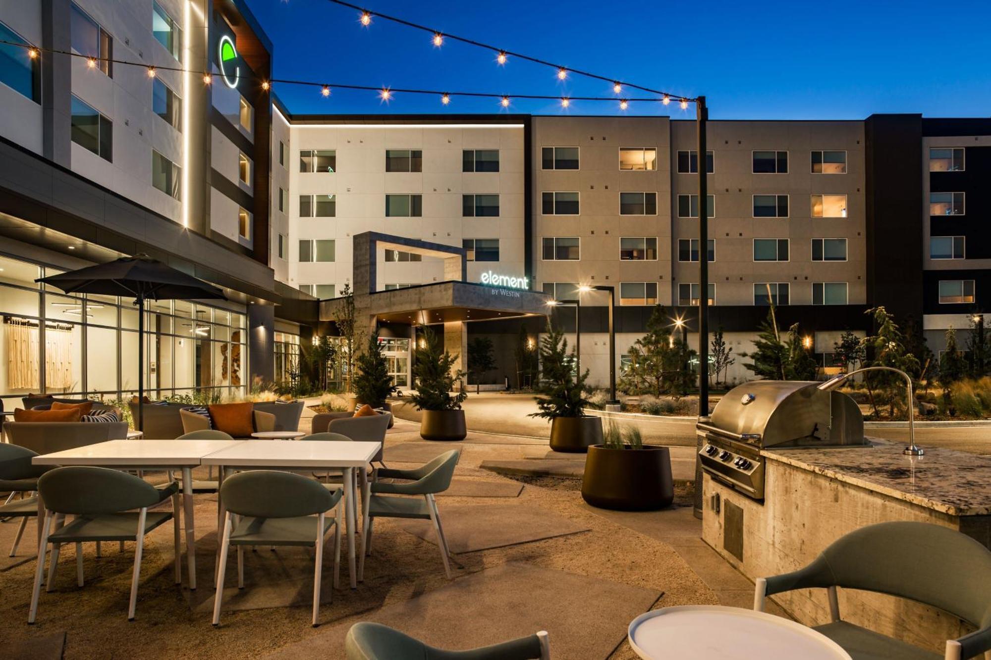 Element Reno Experience District Hotel Exterior photo